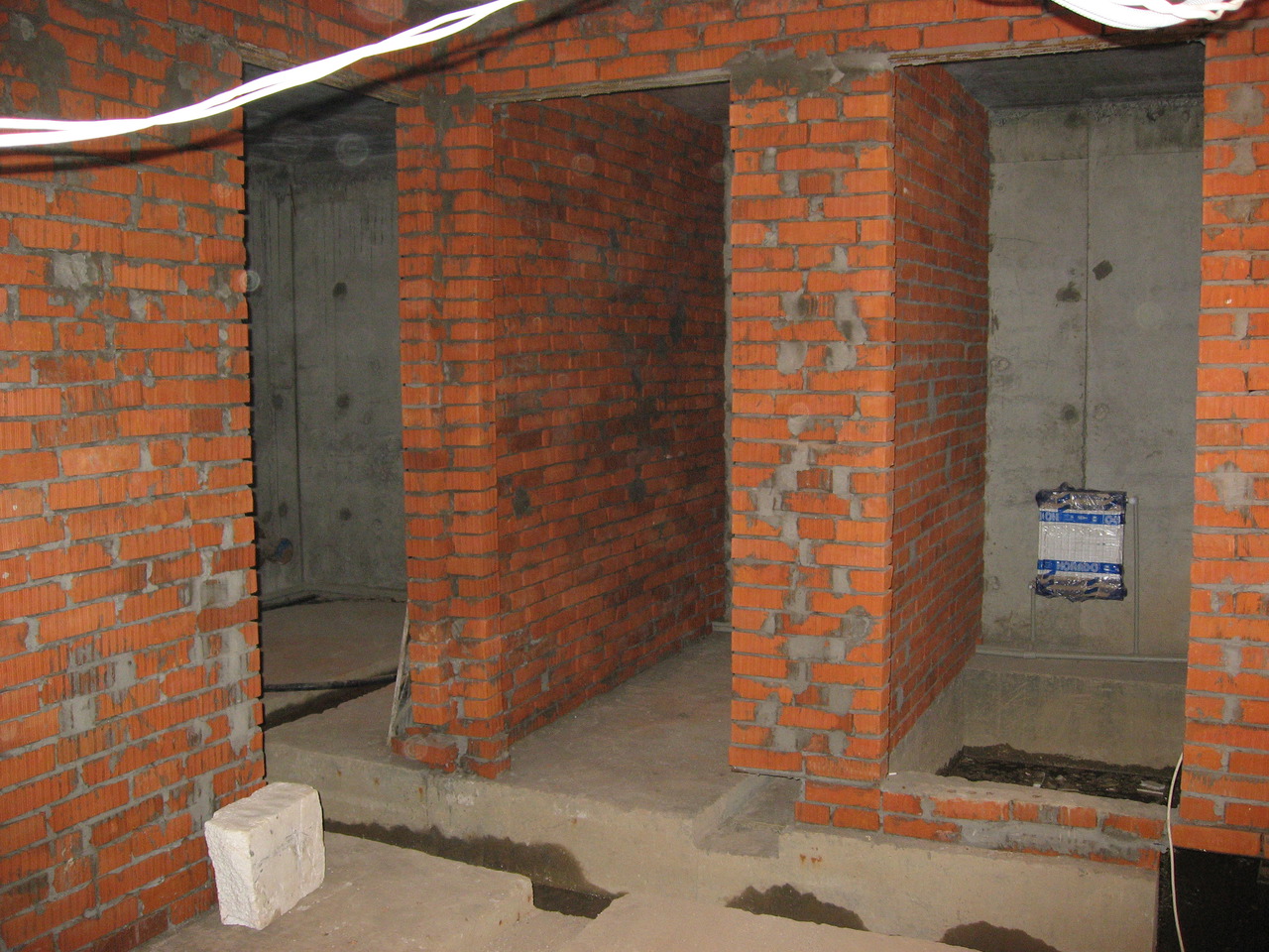 Кладка стен кирпичных наружных простых при высоте этажа до 4 м